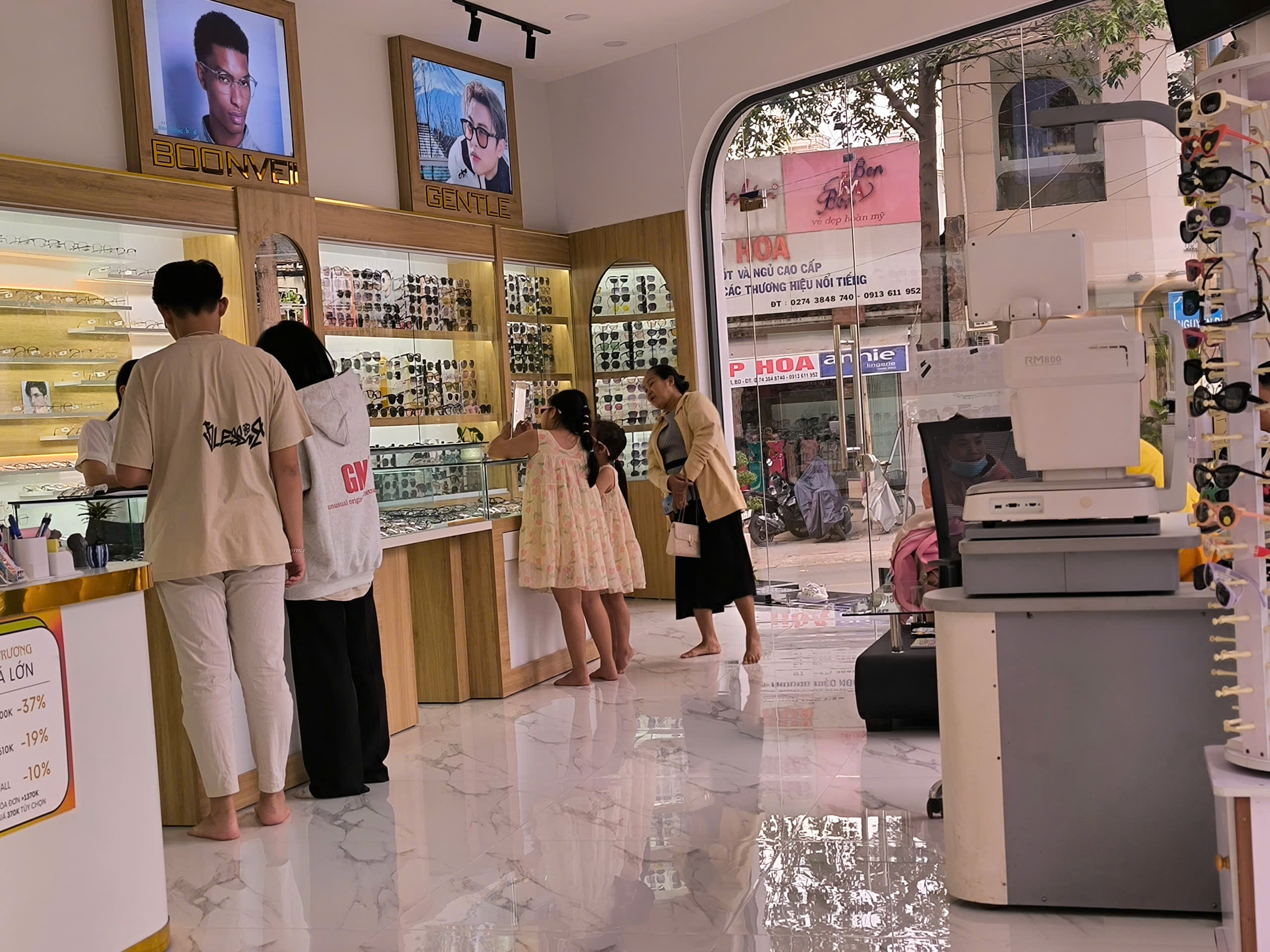 Sale Sốc Mắt Kính Râm Đẹp – Mua Ngay của mắt kính bình dương