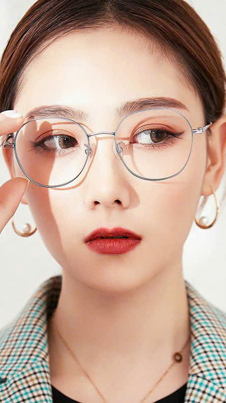 Kính Cận Thời Trang Cho Giới Trẻ của mắt kính bình dương