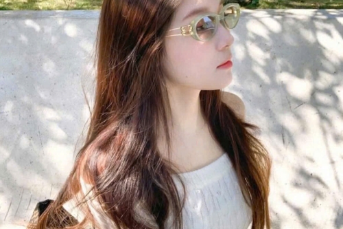 Người cận nhẹ có nên đeo kính thường xuyên không?