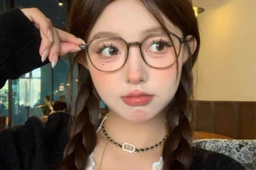 Review dịch vụ cắt kính tại Mắt Kính Bình Dương