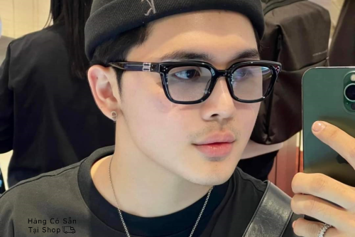 Tròng kính đổi màu nhanh đậm tại Bến Cát