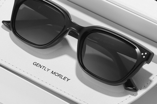 Tròng kính đổi màu nhanh đậm tại Bình Dương