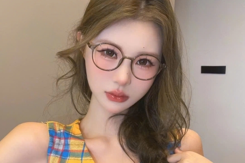 Tròng kính siêu mỏng cho người cận nặng tại Tân Đông Hiệp