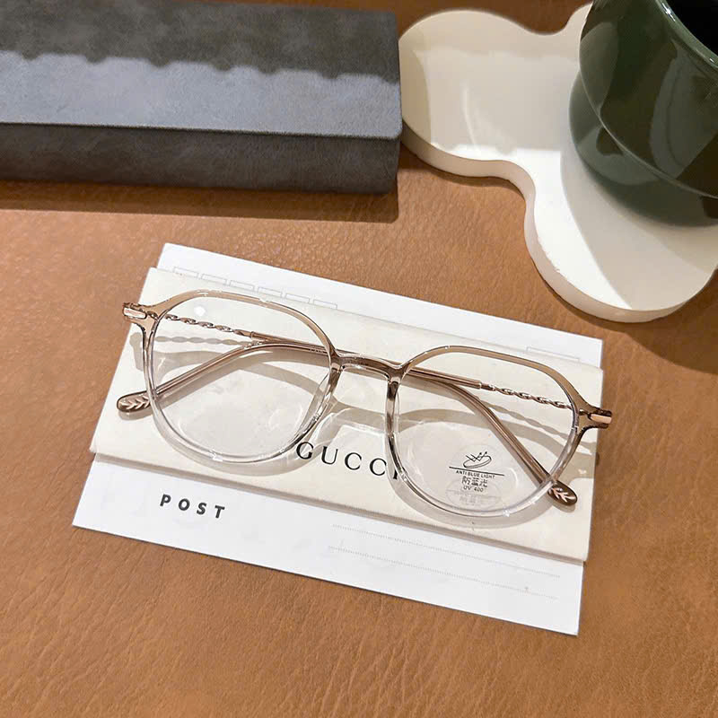 Tròng kính đổi màu nhanh đậm tại Lái Thiêu