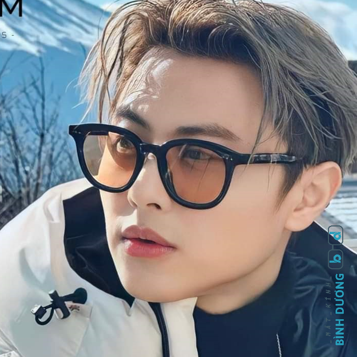 Tròng kính đổi màu nhanh đậm tại Thuận An