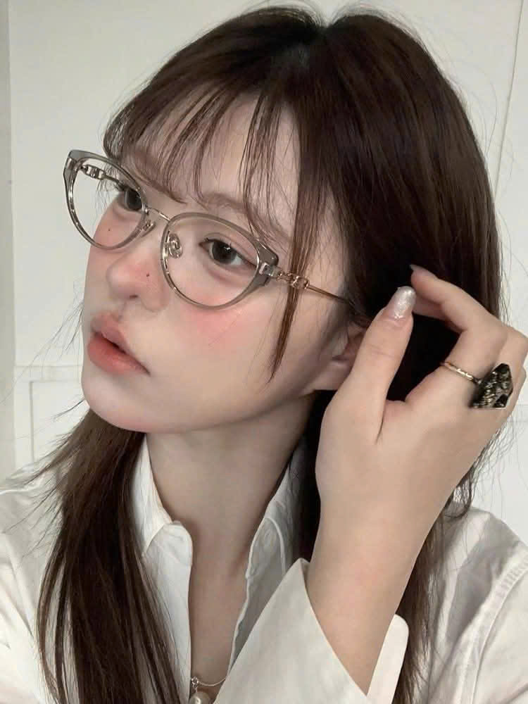 Mắt kính Dĩ An Thành Phố Hồ Chí Minh