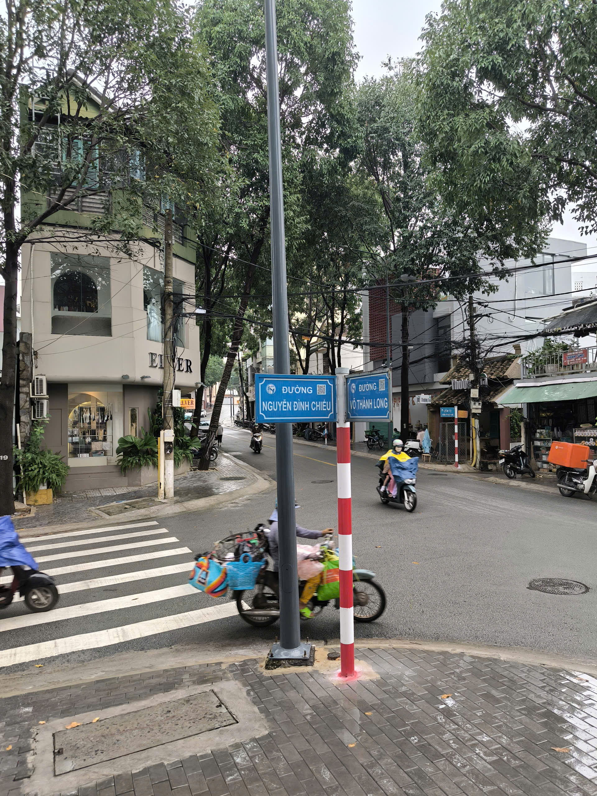 Mắt kính Phường Tây Nam Thành Phố Hồ Chí Minh