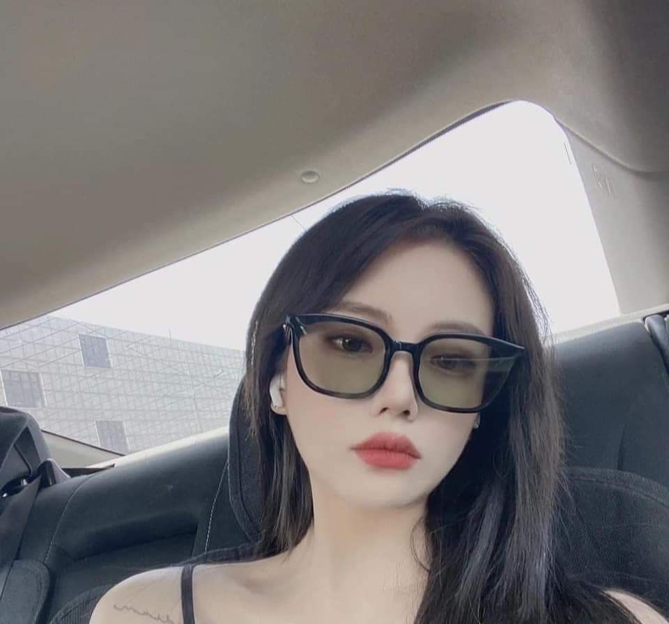 Sửa kính mát, kính râm hàng hiệu – bảo quản như mới