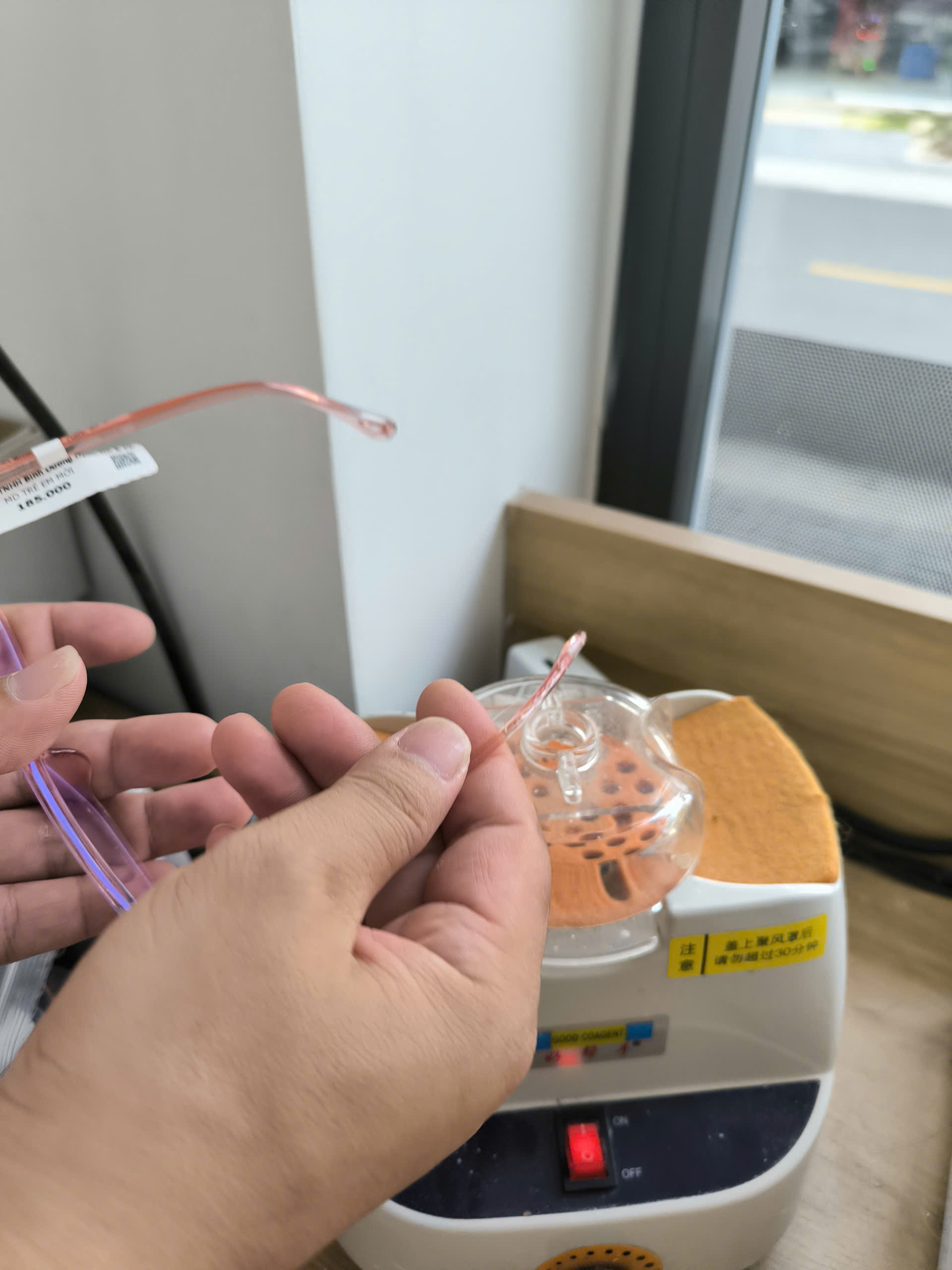 Sửa mắt kính lấy ngay – tiện lợi cho dân văn phòng & sinh viên Bình Dương