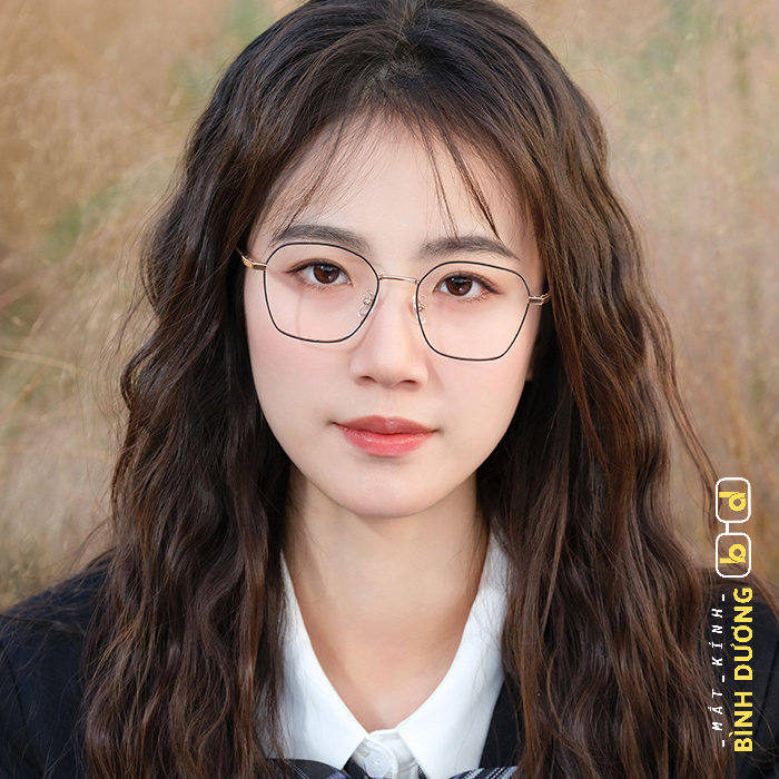 Gọng kính đa giác 68013 của Mắt Kính Bình Dương