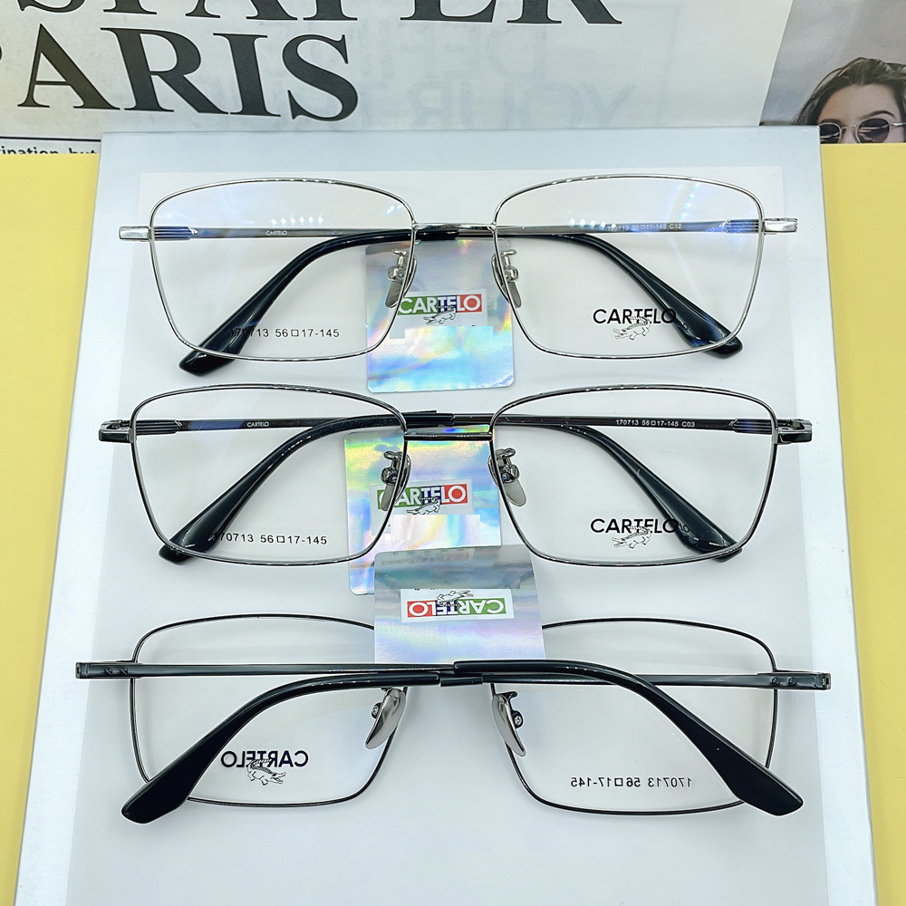 Gọng kính lão Cartelo chắc chắn bền và nhẹ
