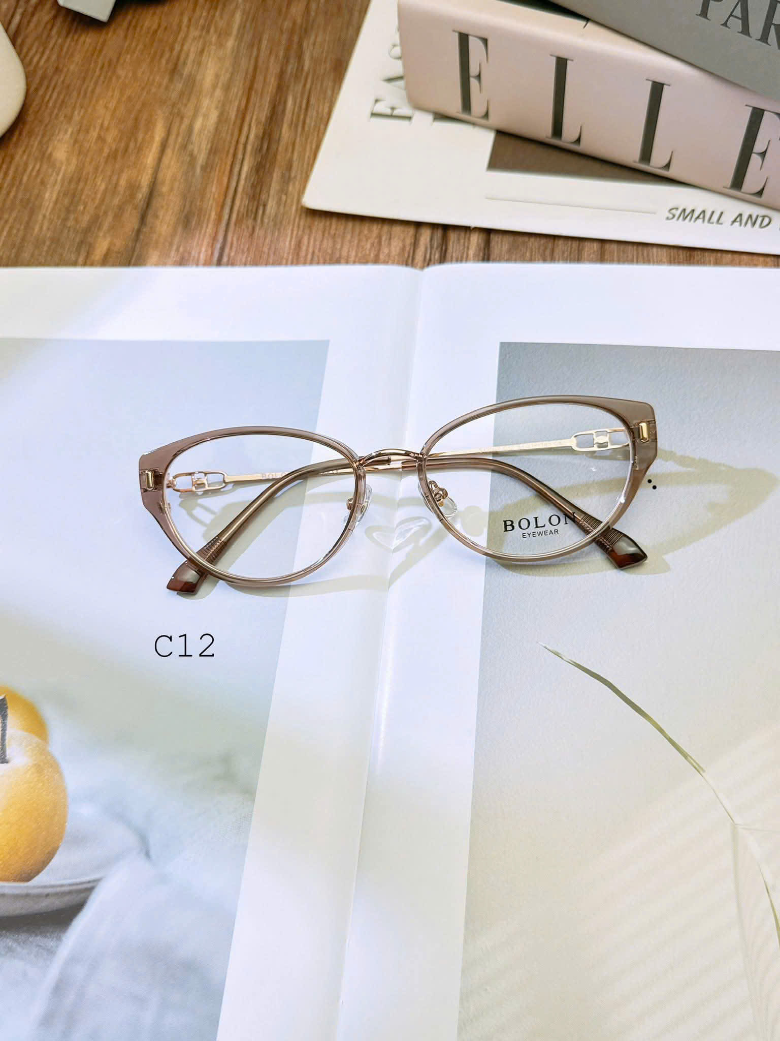 Gọng kính mắt mèo 12008 sang chảnh pha chút tinh nghịch