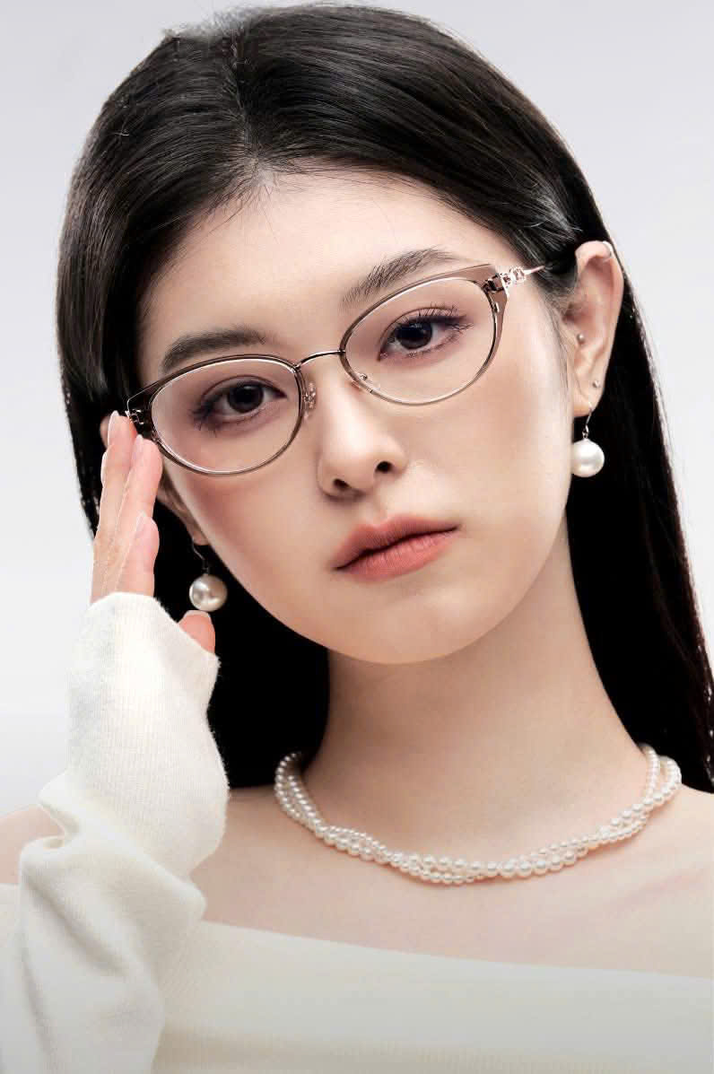 Gọng kính mắt mèo 12008 sang chảnh pha chút tinh nghịch