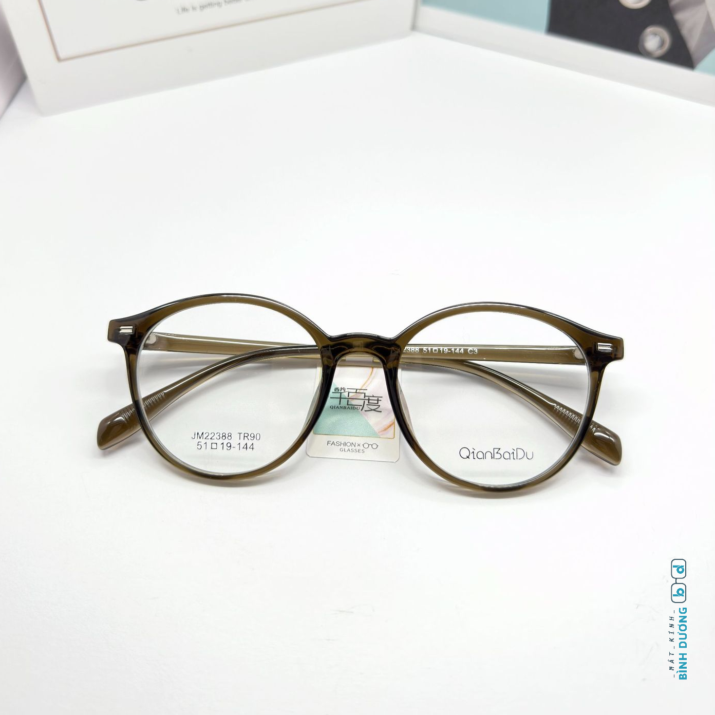 Gọng kính cận nhựa tròn JM22388 giá rẻ tại Mắt Kính Bình Dương