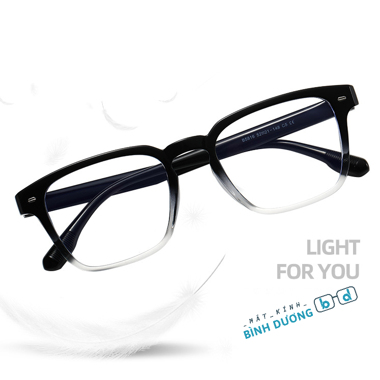 kính vuông size vừa, phong cách đơn giản dễ phối đồ