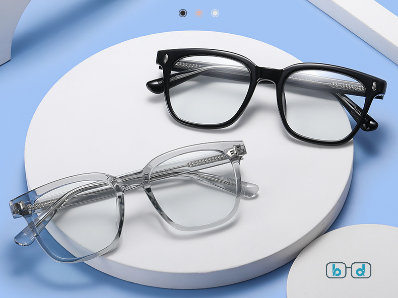 Gọng nhựa 1828 có sẵn tròng không độ trong suốt