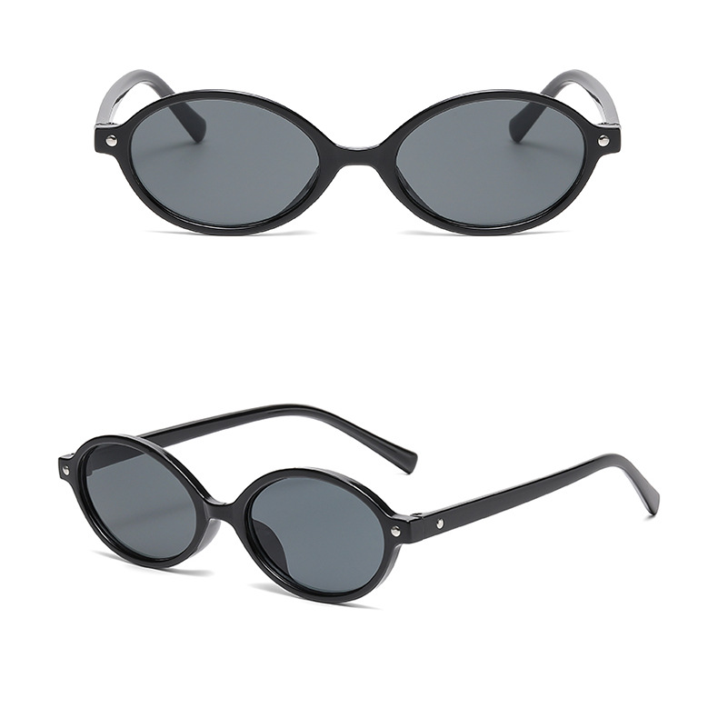 Kính trẻ em babyQ ngăn UV tại mắt kính bình dương