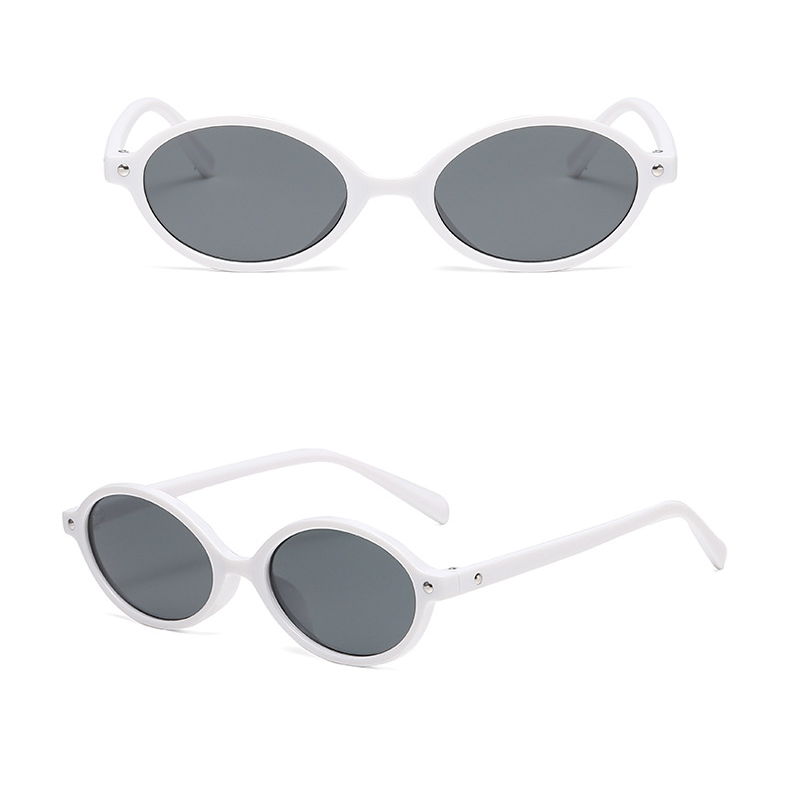 Kính trẻ em babyQ ngăn UV tại mắt kính bình dương