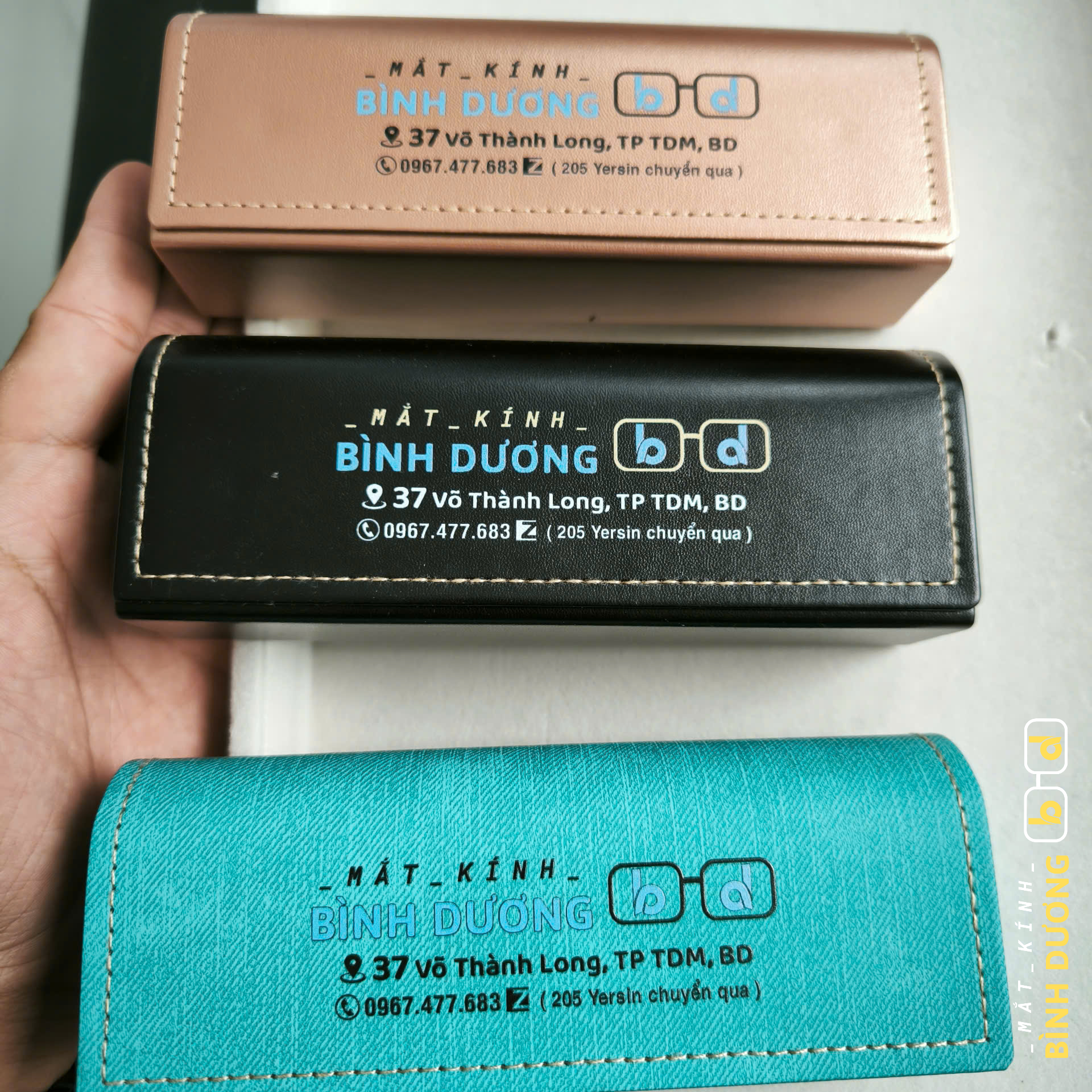 Hộp đựng mắt kính cận và kính mát h04